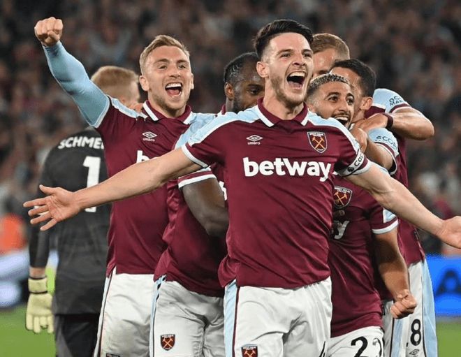 雷迪克：里夫斯正在联盟确立自己的定位，不会因东契奇而发生动摇