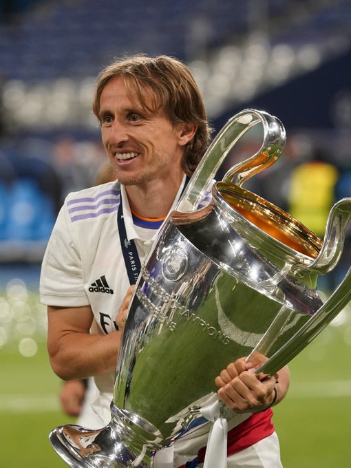 曼联的不稳定表现：马兹拉维的愤怒与反思