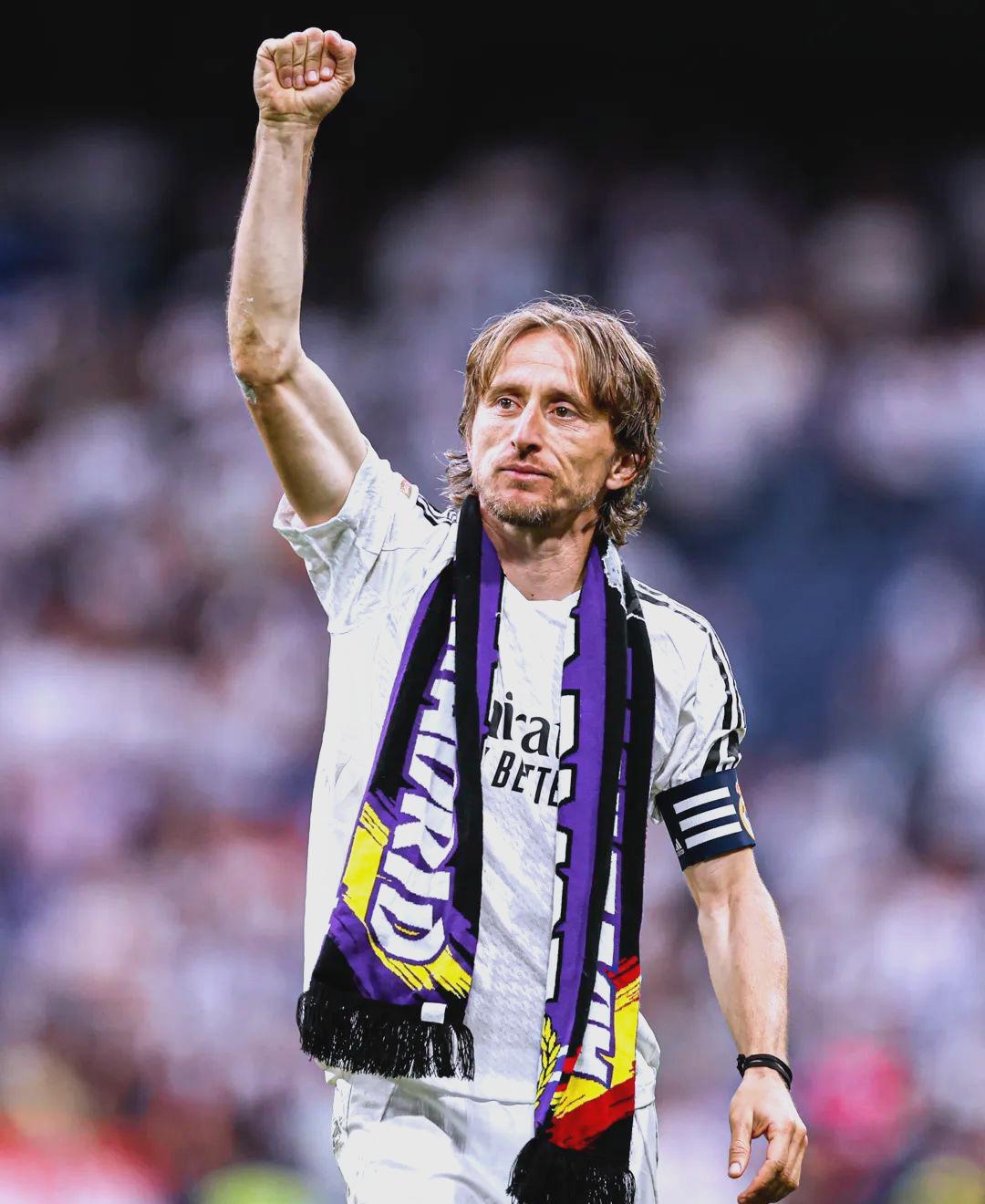 詹：我在第二个失球中的判断完全错误；进球后就丢球不该发生