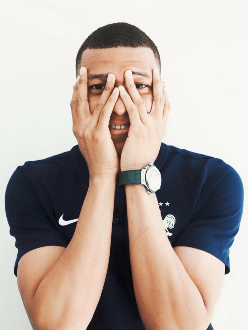 尤文图斯官方：加蒂右膝内侧半月板受伤，至少缺席1个月